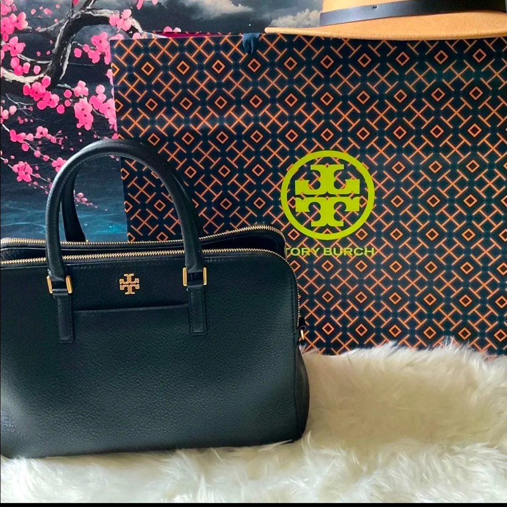 Tory Burch large purse 👜